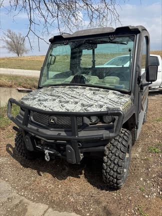 Image of John Deere XUV 835R equipment image 2