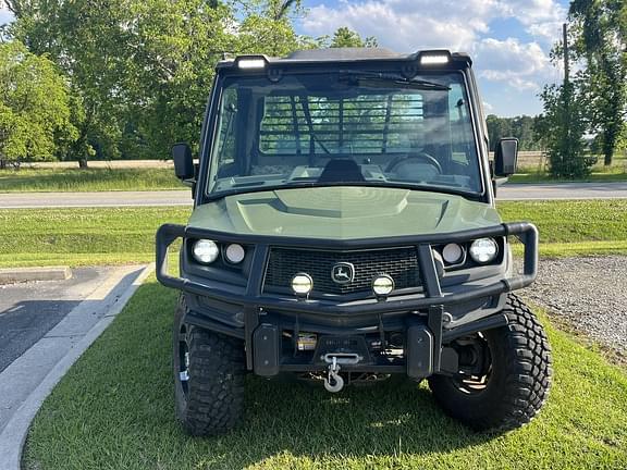 Image of John Deere XUV 835R equipment image 3