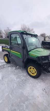 Image of John Deere XUV 835R equipment image 2