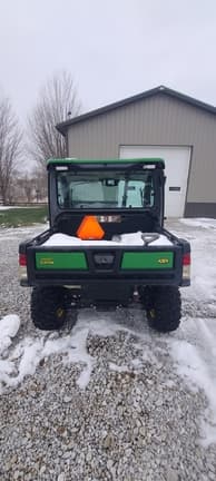 Image of John Deere XUV 835R equipment image 3