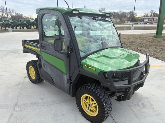 Image of John Deere XUV 835R equipment image 3