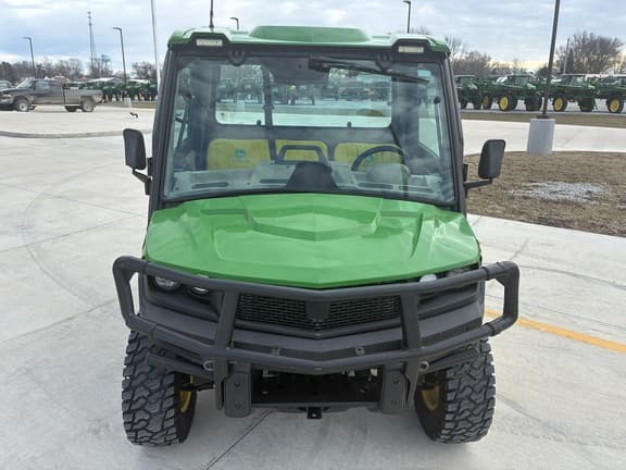 Image of John Deere XUV 835R equipment image 2
