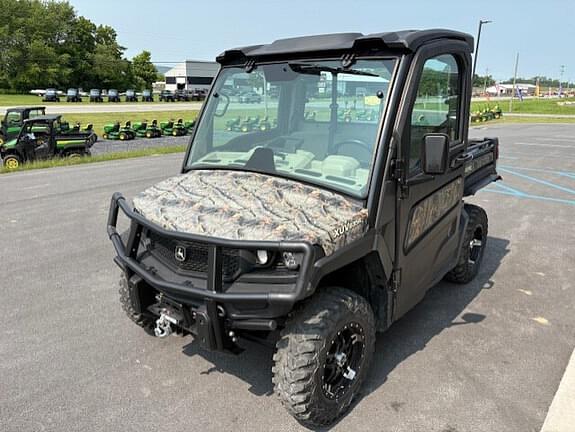 Image of John Deere XUV 835R equipment image 2