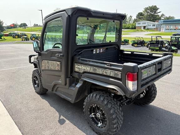Image of John Deere XUV 835R equipment image 3
