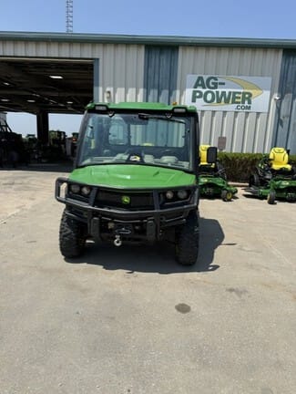 2020 John Deere XUV 835R Equipment Image0
