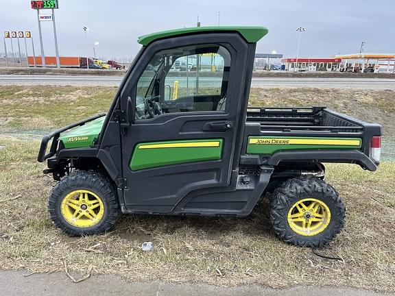 Image of John Deere XUV 835R Primary image