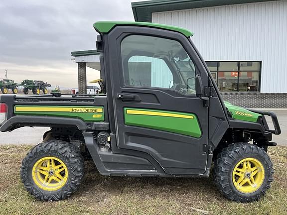 Image of John Deere XUV 835R equipment image 2