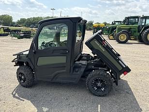 Main image John Deere XUV 835R 10