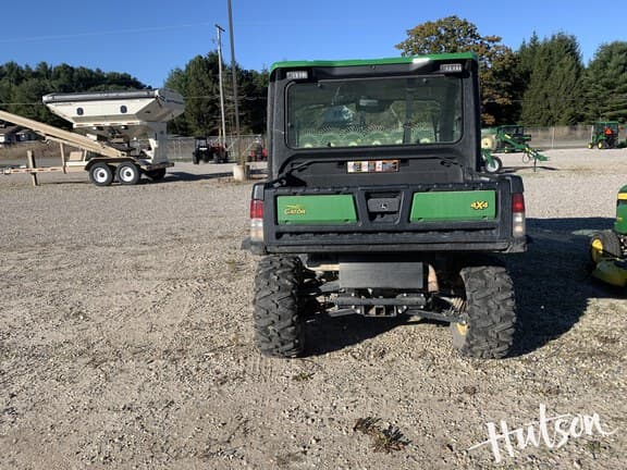 Image of John Deere XUV 835R equipment image 4