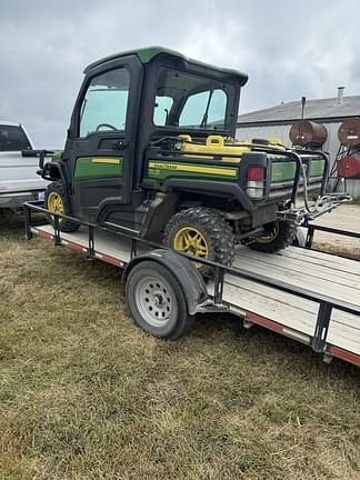 Image of John Deere XUV 835R equipment image 4