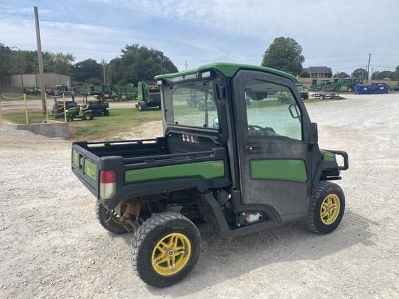 Image of John Deere XUV 835R equipment image 4