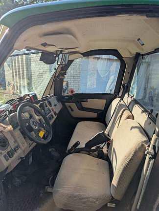 Image of John Deere XUV 835R equipment image 2