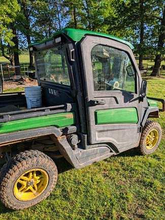 Image of John Deere XUV 835R equipment image 1