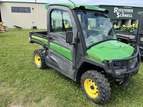2020 John Deere XUV 835R Equipment Image0