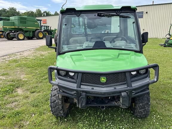 Image of John Deere XUV 835R equipment image 2