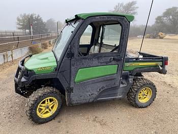 2020 John Deere XUV 835R Equipment Image0