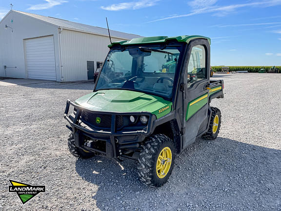 Image of John Deere XUV 835R Primary image