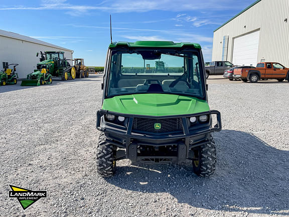 Image of John Deere XUV 835R equipment image 1