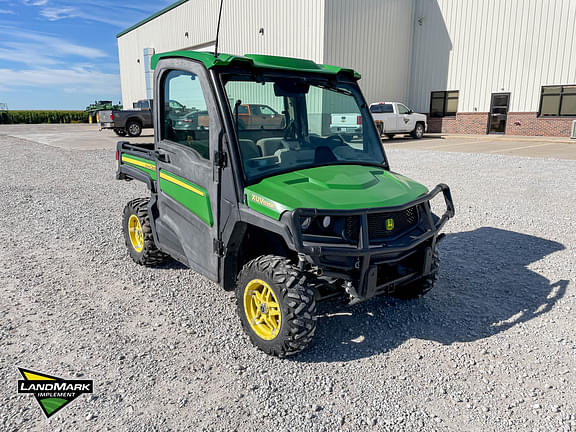 Image of John Deere XUV 835R equipment image 2