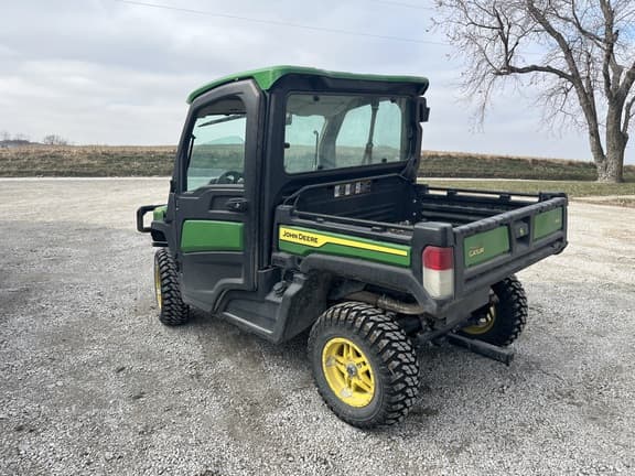 Image of John Deere XUV 835R equipment image 4