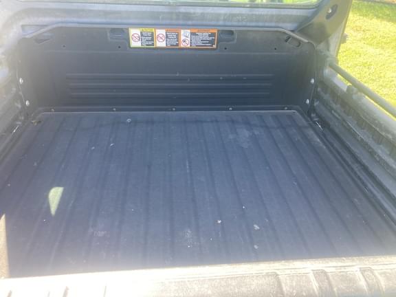 Image of John Deere XUV 835R equipment image 4