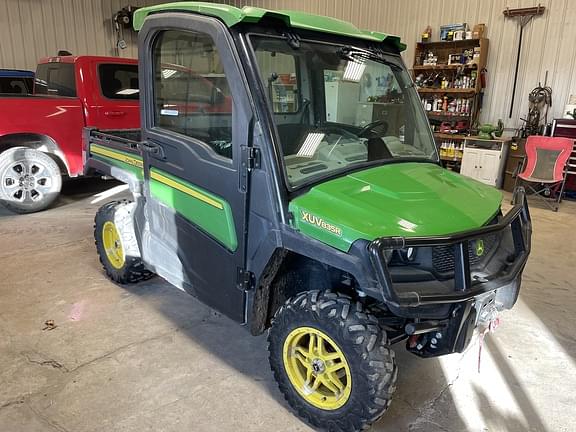 Image of John Deere XUV 835R Primary image