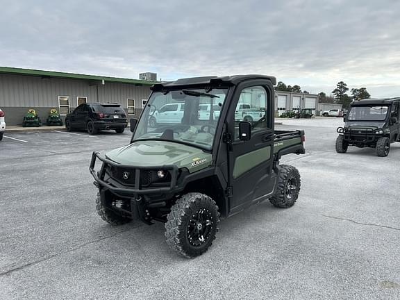 Image of John Deere XUV 835R equipment image 1