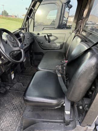 Image of John Deere XUV 835M equipment image 3