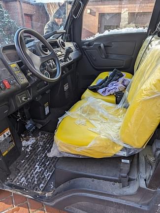 Image of John Deere XUV 865M equipment image 4