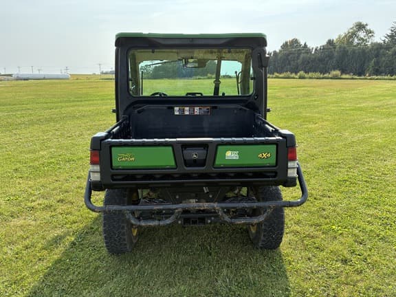 Image of John Deere XUV 865R equipment image 3