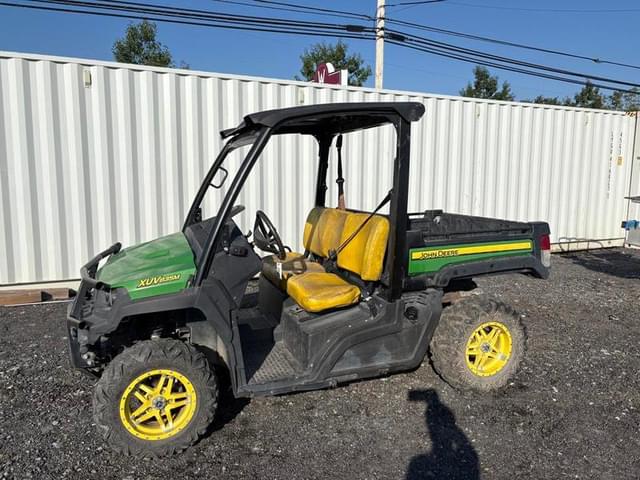 Image of John Deere XUV 835M equipment image 1