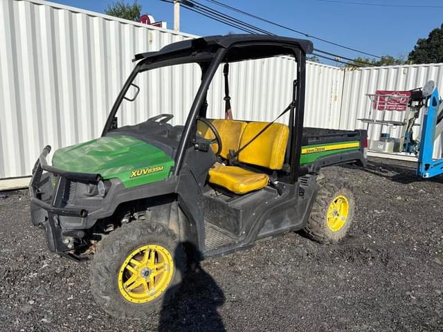 Image of John Deere XUV 835M equipment image 2