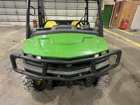 Image of John Deere XUV 835M equipment image 1