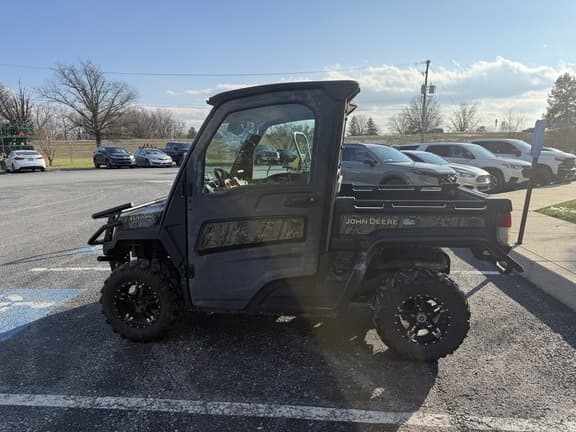 Image of John Deere XUV 835M Primary image