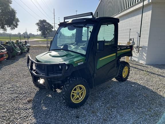 Image of John Deere XUV 835M Primary image