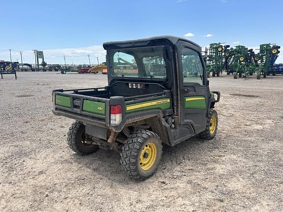 Image of John Deere XUV 835M equipment image 4