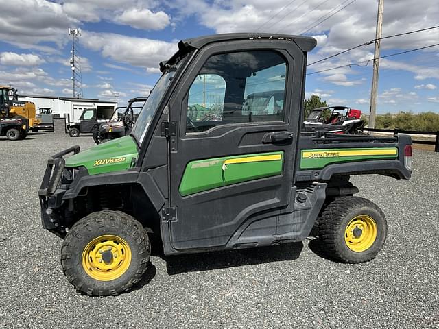 Image of John Deere XUV 835M equipment image 2