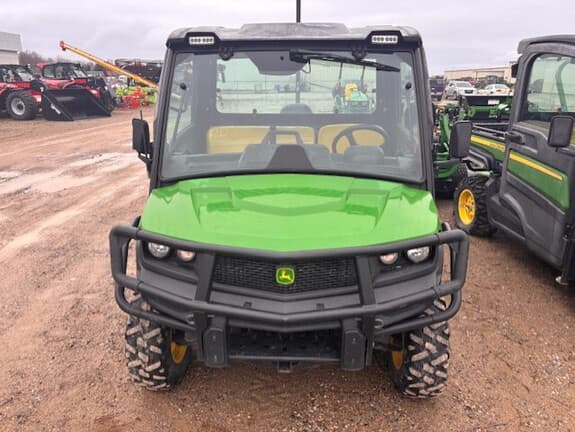Image of John Deere XUV 835M equipment image 2