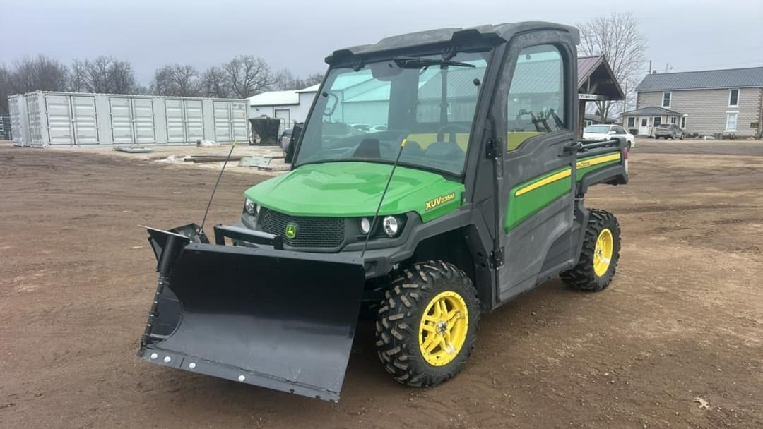 Image of John Deere XUV 835M Primary image