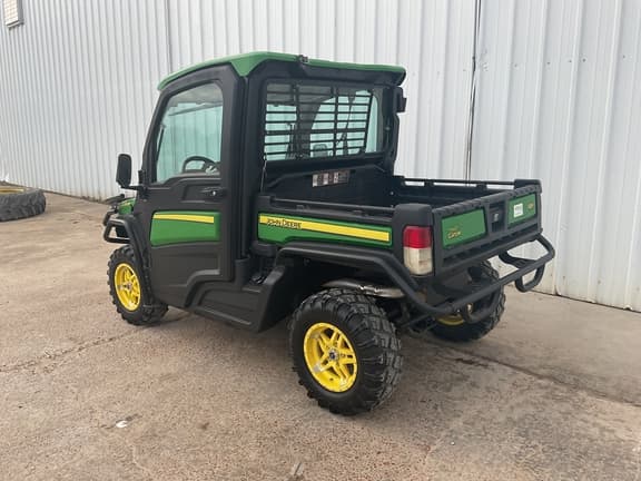 Image of John Deere XUV 835R equipment image 2