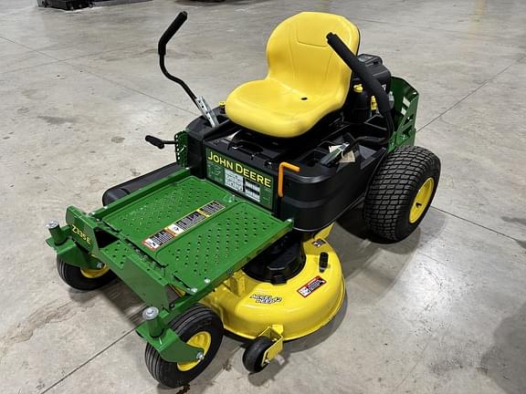 Image of John Deere Z335E Primary image