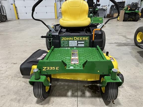 Image of John Deere Z335E equipment image 1