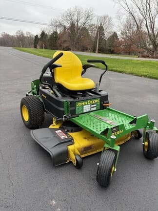 Main image John Deere Z335E