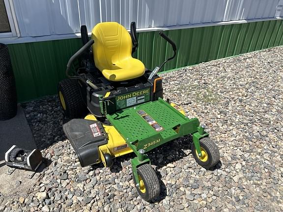 Image of John Deere Z345M equipment image 1