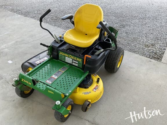 Image of John Deere Z345M equipment image 3