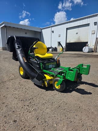 Image of John Deere Z345R equipment image 1