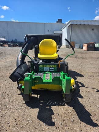 Image of John Deere Z345R equipment image 2