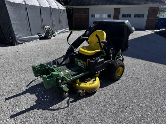 2020 John Deere Z345R Equipment Image0