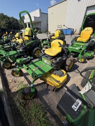 2020 John Deere Z355E Equipment Image0