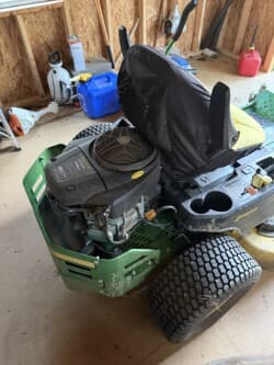 Image of John Deere Z375R equipment image 2